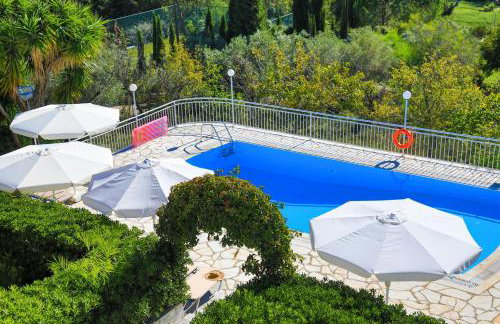 Cochelli Upper Pool Walk to beach AC WiFi - Foto 34