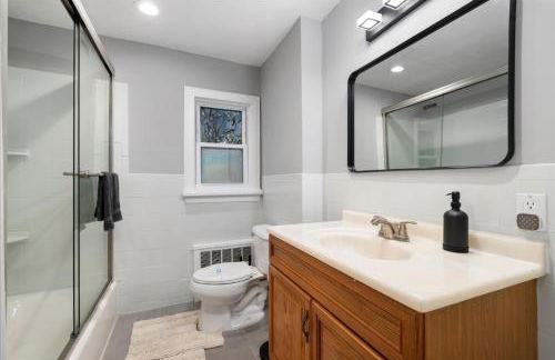 6 bdr Yonkers Home 2 Apts Balcony & Parking - Foto 18