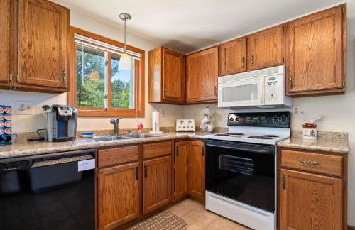 Wilderness Retreat by Simple Life Rentals - Foto 9