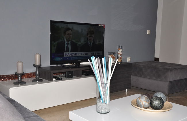 Val Fleuri Apartment With Balcony, Casablanca - Photo 14