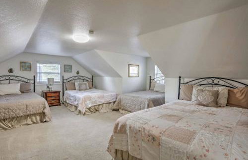 Game Room, Yard, Deck and Fireplace Lakeside Home - Foto 15