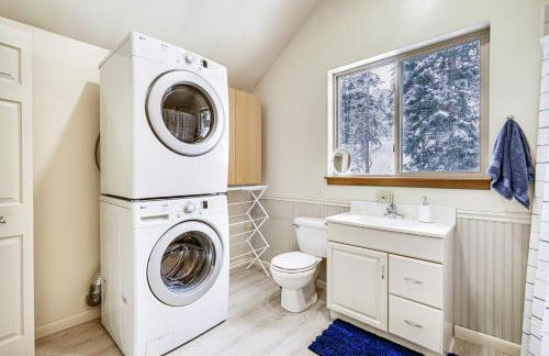 Solitude Mountain Cabin Creek-Side View and Hot Tub - Foto 26