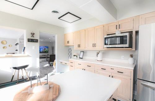 1mi to ND, King Beds, Easy Parking, Pet Friendly, Huge Fenced Yard for Games - Foto 29