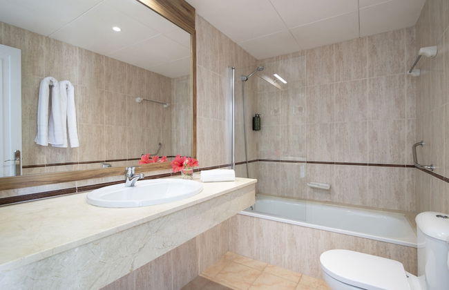 Pierre & Vacances Menorca Cala Blanes - Foto 12