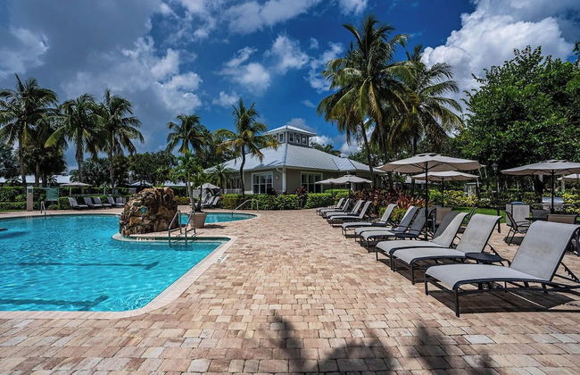 Genoa Vacation Rental: Stylish 2-BR Condo with Golf & Lake Views. Resort-Style Pool, Hot Tub, and Easy Access to Championship Golf. Minutes from Naples Beaches, 5th Avenue S, and Marco Island - Foto 22