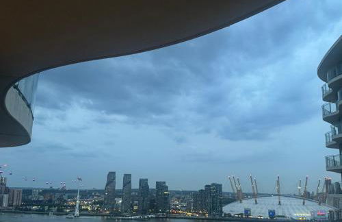 High Floor Modern 1BR Stunning Views Balcony AC Free Parking - Foto 35