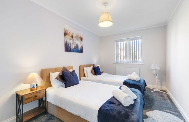 2 Bdrm Penthouse with parking Wycombe - Foto 42