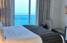 Breathtaking Direct Bay Views 2 bedroom condo with parking - Foto 11