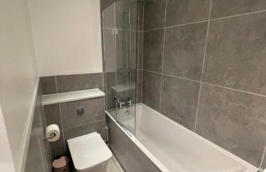 Lovely 1 bed apartment in the heart of High Wycombe town centre - Foto 2