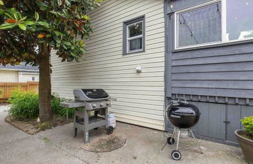 Spacious Retreat with guest house, game room, parking in N Tacoma - Foto 12