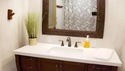 Lakeside Retreat - Romantic Cabin - Resort Pool, Dock, Fire Pit! - Foto 5