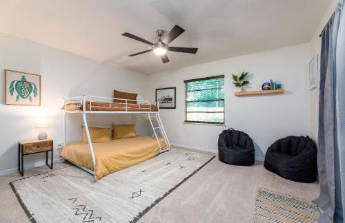 Heated Pool, Game Room & 4Bdrm - Bay Bungalow - Foto 12