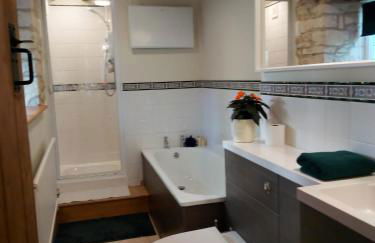 Thames Head Wharf - Historic Cotswold Cottage with Stunning Countryside Views - Foto 9