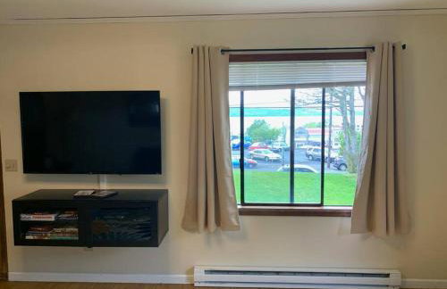 Quaint Downtown Cottage - Foto 14