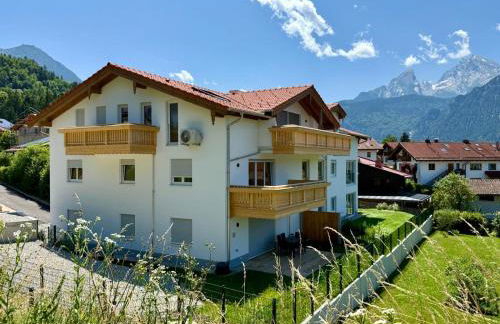 Neubau, Bergpanorama, gute Lage, Tiefgarage - Foto 34