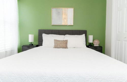 3 Beds, Kids Friendly Ranch,Jaccuzzi Tub,Walk to Food Lion,Restaurant, Keurig , sleep noise machine,,Crib,5G - Foto 16