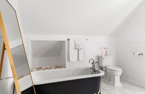 The Historic Bonners Family Home- 4 Bedroom - Panoramic River Views, Casino Nearby - Foto 36