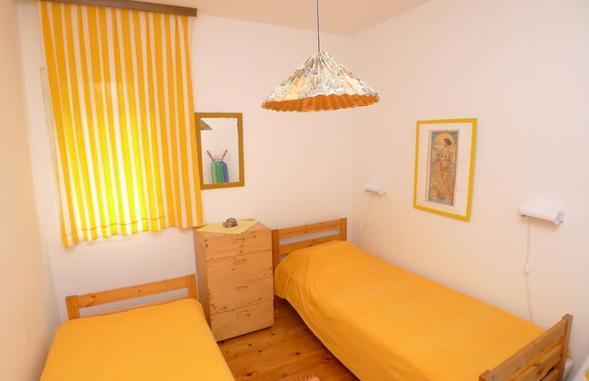 Apartment for six Persons With Three Bedrooms and Internet - Photo 3