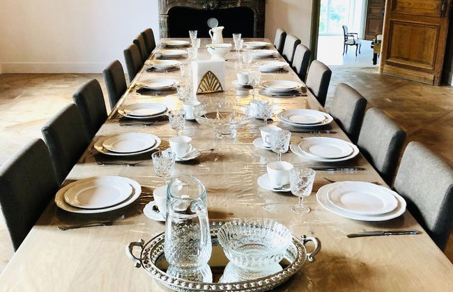 Elegant Hillside Mansion - Photo 22