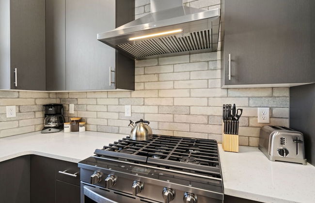 Mountain View Home w/ King Beds & Rooftop Deck - Foto 14