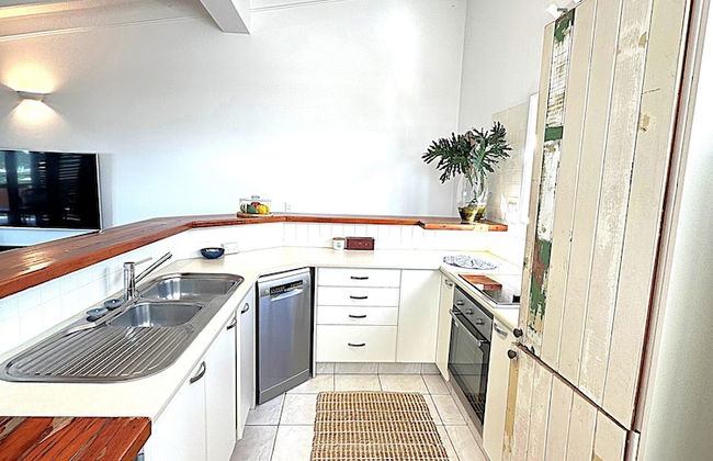 Castaway in Tugun - Photo 12