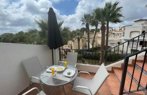 Modern, lovely, poolside 2 bedroom apartment - Foto 9