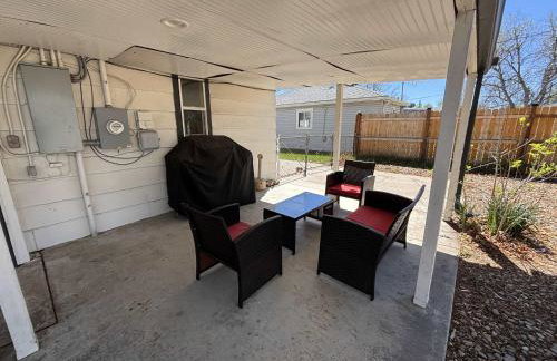 Modern Family Home with Three King Beds Near VA & Anschutz - Foto 26