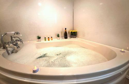 Lodge by the Lake - Lake District - Hot Tub - Foto 19