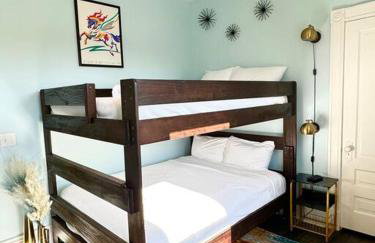 Brand new! Walk to all + 12 mins to Derby! - Foto 7