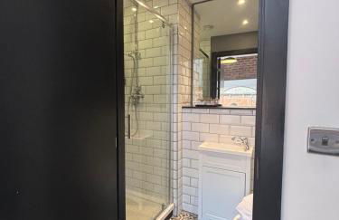 Lux Stays - Luxury Apartment in Leeds City Centre near Canal - Foto 29