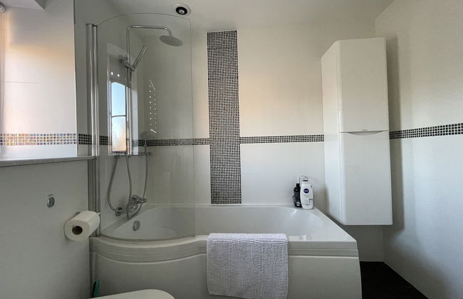 St Georges Balcony Suite - Photo 13