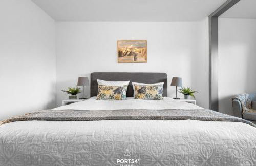 Apartment 22 - Photo 4