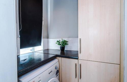 Luxury 1 bedrooom house, sleeps 4, free parking - Foto 31