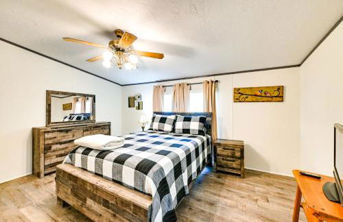 Quiet Horseshoe Hill House By Lake Barkley! - Photo 12