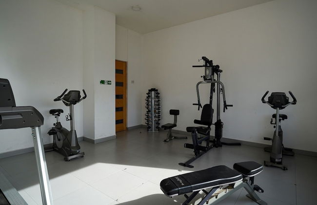 Oceana Suites Capital - Photo 11