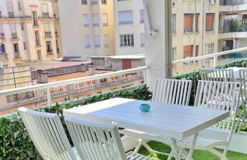 Luxurious 2 Bedrooms Apartment, 30 meter from beach - Foto 4