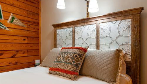 Havenbrook-Hocking Hills Luxury, 10 Acres, Hot Tub - Foto 2