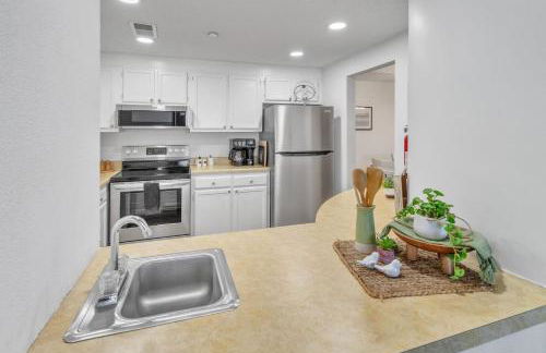 Handsome 2BR Condo with Gorgeous Views in Sugar Mountain! condo - Foto 6