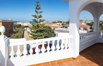 Chalet en Matalascañas a 300 metros de la playa - Foto 1