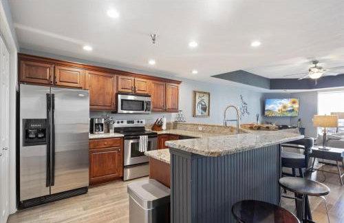 Modern Decor, Views, Grill, Workstation, Boat + 2 PWC Slips & Resort-Style Amenities - Foto 12