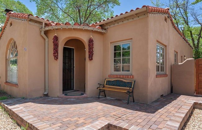 Casa O'keeffe - Five-minute Walk to The Plaza, Quiet Neighborhood, Comfort and Convenience - Foto 28