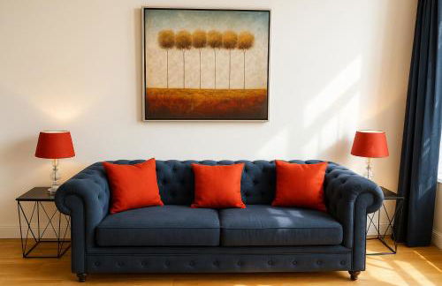 Elegant Windsor Flat - Short Walk to Windsor Castle, River Thames & Train Station - Foto 5