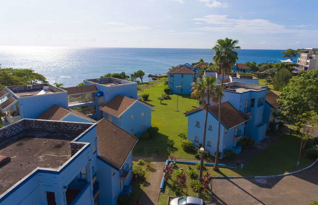 Point Village Studios and Suites - Photo 66