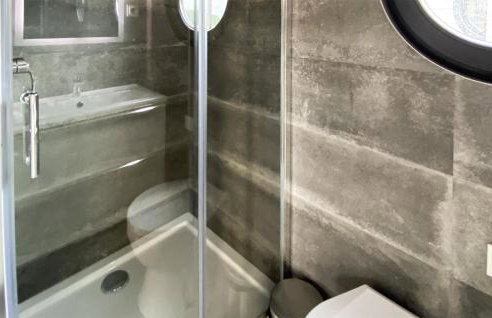 Cozy Ship In Zlocieniec With Lake View - Foto 13