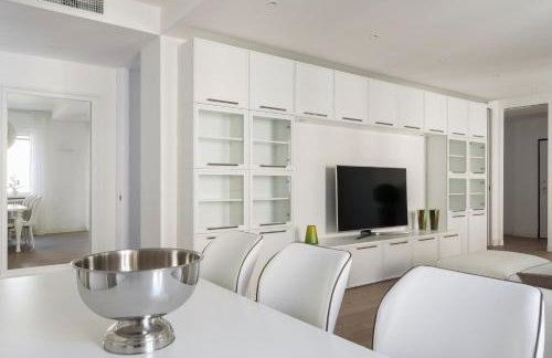 Pure White - by MyHomeInComo - Photo 12