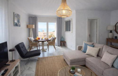 Noctua Estepona Puerto 021 - Photo 10