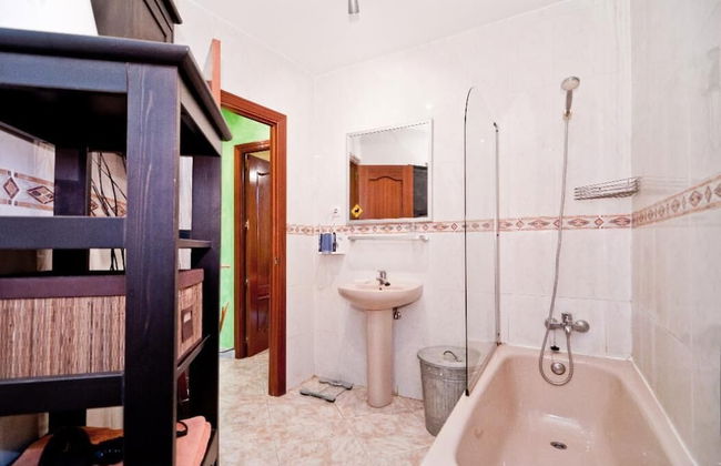 Chic & Sunny Apt. Historic District - Sol - Photo 14