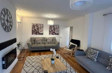 BROOK HOUSE 4a - Photo 6