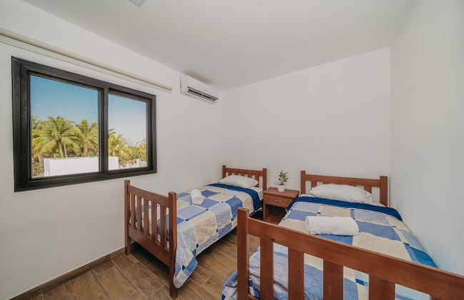 Beach House in Monterrico Guatemala - Photo 6