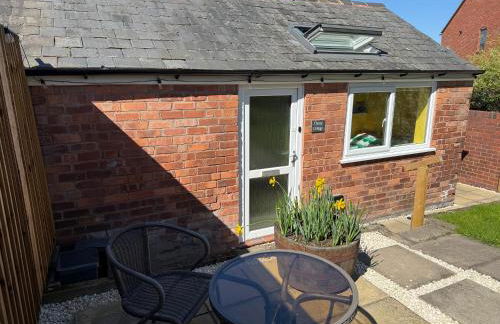 Cherry Cottage Retro Stay, Stourport-on-Severn - Foto 1